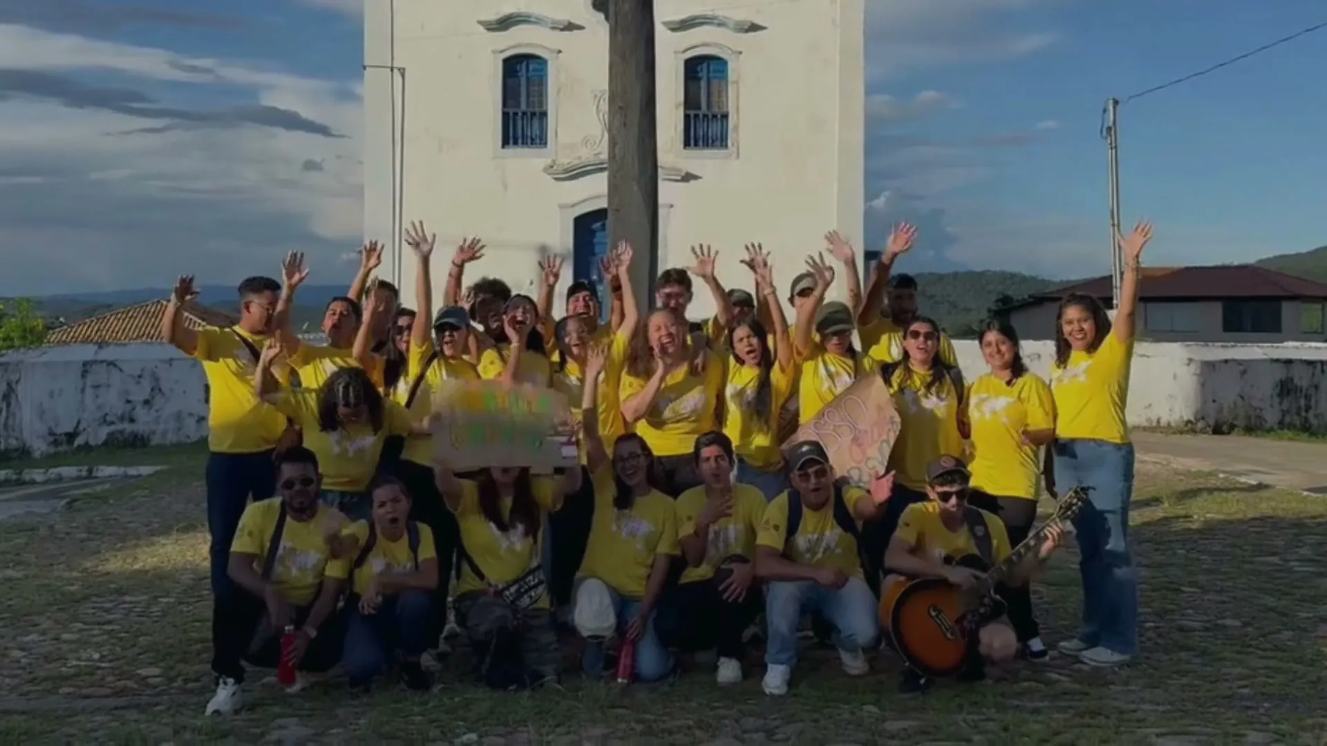 Turma do Radical Minas celebrando